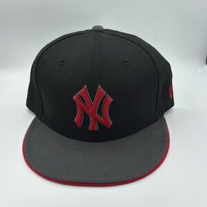 NY Yankees Black & Red men's Hat 7 3/8